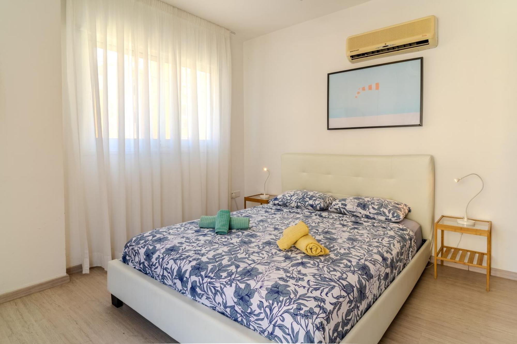 Helios Mackenzie One Bedroom Flat Larnaca Eksteriør billede