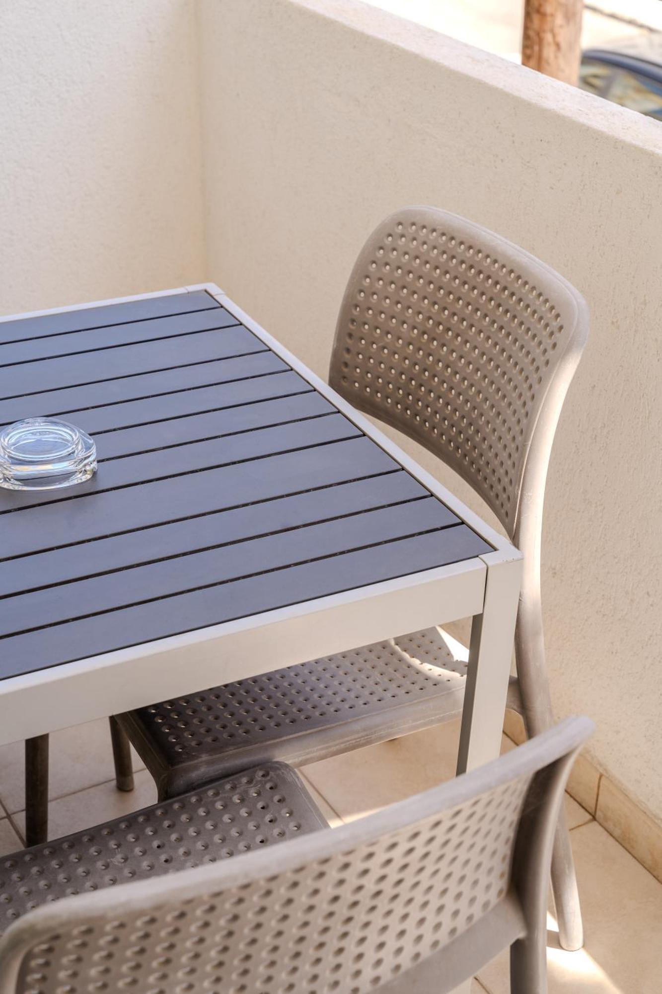 Helios Mackenzie One Bedroom Flat Larnaca Eksteriør billede